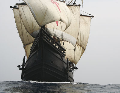 La Nao Victoria, rplica del primer barco que di vuelta al mundo abrir sus cubiertas al pblico en Almera
