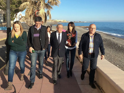 El alcalde y el subdelegado del Gobierno visitan las playas abderitanas tras los temporales