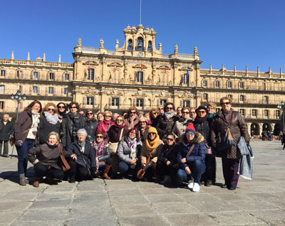 Mujeres de Gdor participan en un viaje cultural  a Burgos y Salamanca 