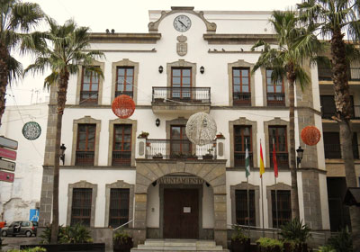 Carmen Beln Lpez afirma que el Ayuntamiento solicita todas las subvenciones disponibles para el municipio