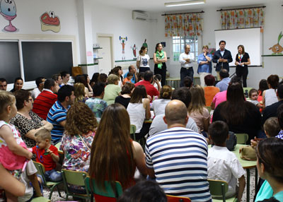 El alcalde clausura el curso escolar de la EEI de Balerma ensalzando la labor de los profesores y la metodologa aplicada en el centro con los nios   