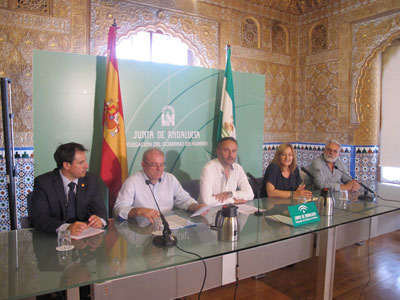 Junta de Andaluca, Orange y EOI se unen para impulsar el desarrollo de la economa digital en Njar y Vcar