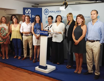 El PP denuncia la poltica de brazos cados de la Junta en las playas andaluzas