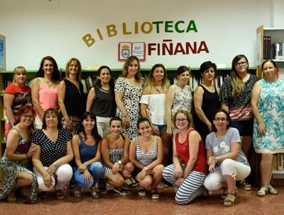 Igualdad forma a 16 mujeres de Fiana en Fotografa a travs de los talleres Carmen de Burgos