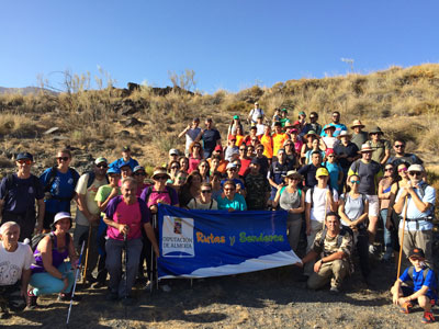 Un total de 63 senderistas participan en la ruta de Diputacin por Olula de Castro