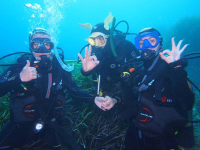 La Aventura Submarina Costa de Almera cuenta  con la presencia del subcampen del mundo de apnea