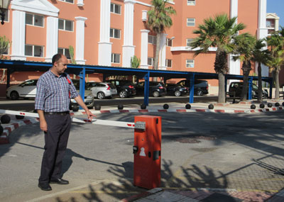 IU consigue que Roquetas recupere dos zonas de aparcamientos pblicos y zonas verdes ocupadas ilegalmente por hoteles