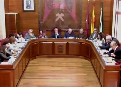 Noticia de Almería 24h: El Ayuntamiento asegura que el Partido Popular sobrepasó la “Regla de gasto” en más de dos millones de euros en 2014