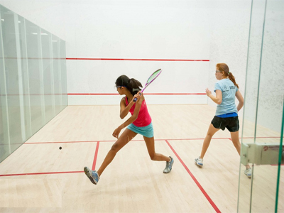 Noticia de Almera 24h: Garrucha ampla su oferta deportiva con la apertura de una pista de squash