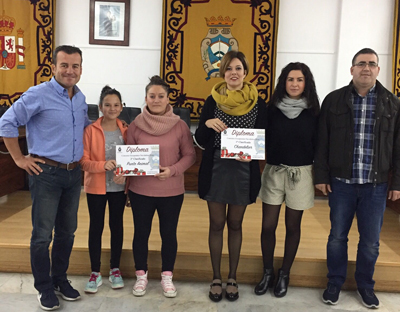 Noticia de Almería 24h: La Tienda de Decoración “Chandelier” ganadora del Concurso de Escaparates Navideños 