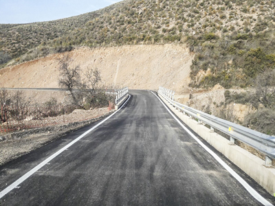 220.000 euros para 1,7 kilómetros de vía  en la Carretera AL-5401 que conduce hasta  Castala