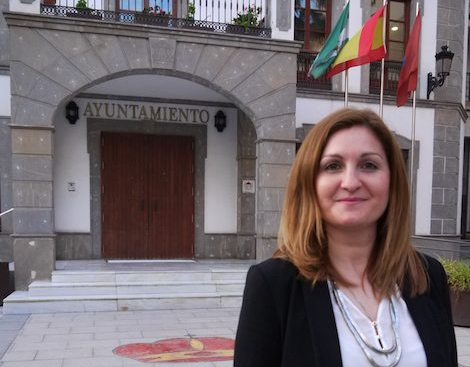 Noticia de Almería 24h: Esther Gómez afirma que IU es un “lastre” para PLATAFORMA y para Adra