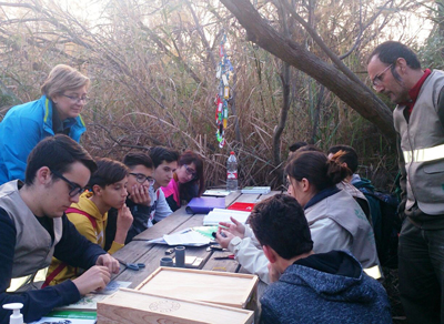 Jvenes estudiantes de la provincia conocen la diversidad natural de Las Albuferas de Adra