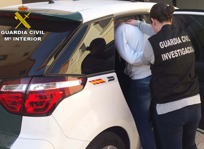 La Guardia Civil esclarece 2 robos cometidos en viviendas y detiene al autor