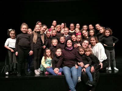 Noticia de Almería 24h: La Academia de Esmeralda Fajardo de Berja participará en la Final Europea de baile que se celebrará en París