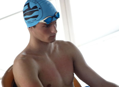 Mario Ortega participa en el último triunfo de la selección andaluza de natación absoluta y junior en Lisboa