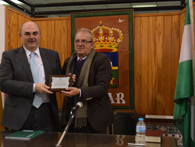 Juan Manuel Fernndez Ortega abri los actos del Da de Andaluca en Vcar, con una conferencia sobre Autonoma Local