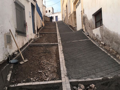 Noticia de Almera 24h: El Ayuntamiento de Berja arregla las calles del Cerro de San Roque 