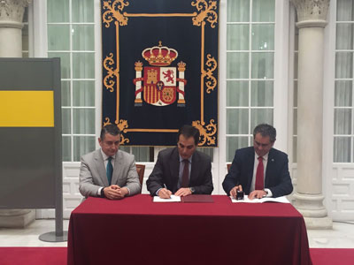 Noticia de Almería 24h: El Alcalde de Berja firma un convenio con el Ministerio del Interior para luchar contra la Violencia de Género 