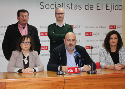 El PSOE de El Ejido exige la dimisión del alcalde ante la próxima apertura del juicio oral por sus presuntos delitos