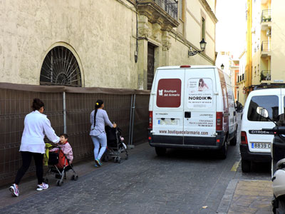 El PSOE reclama al PP que adopte medidas para garantizar la seguridad de peatones y conductores en la calle Hospital
