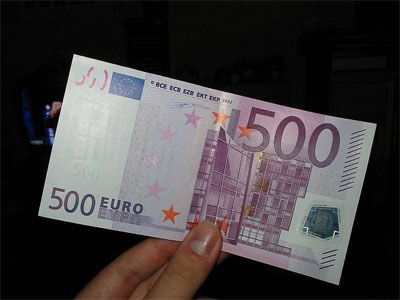 Investigado por comprar un mvil de alta gama con un billete de 500 euros falso