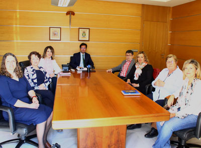 Noticia de Almería 24h: Profesores finlandeses de visita en El Ejido conocen el modelo educativo del IES Francisco Montoya 