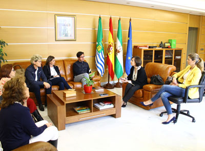 Noticia de Almería 24h: El alcalde de El Ejido analiza junto a la nueva presidenta de ALMUR la situación de la mujer empresaria y emprendedora