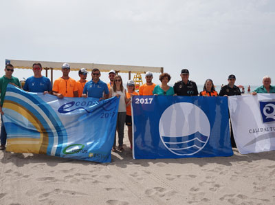Noticia de Almera 24h: En las playas de Vera ondean las banderas que avalan su calidad