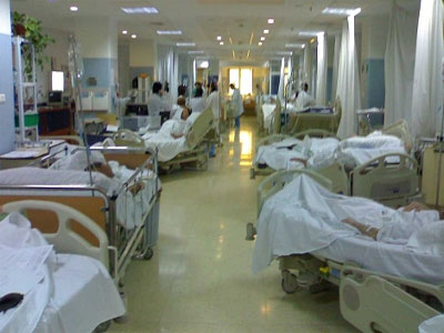 Marea Blanca denuncia el cierre de ms de un 20% de camas de hospital en la provincia de Almera este verano