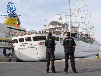 Detenido en el puerto de Almera un fugitivo reclamado por Blgica cuando intentaba huir a Marruecos 