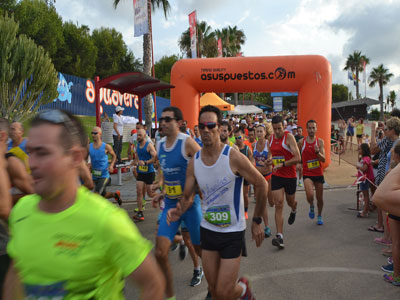 Más de 600 atletas se dan cita en el V Medio Maratón de Vera