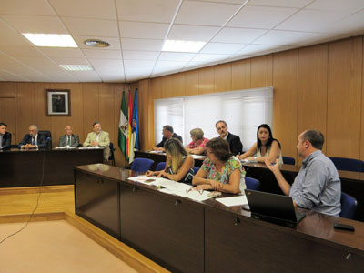 Noticia de Almería 24h: IU pregunta al Secretario de Estado de Infraestructuras por el Tercer Carril de la A7 y el estudio de Cercanías para el Poniente