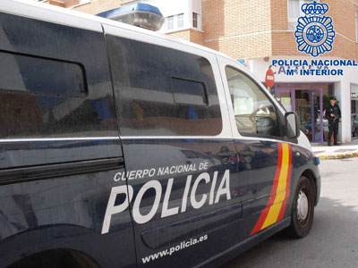 Noticia de Almería 24h: Localizan a una menor desaparecida desde marzo robando ropa en un comercio de El Ejido