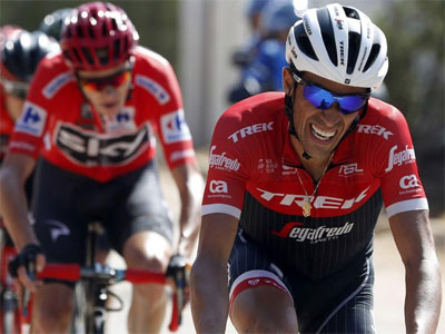 Corte de carreteras por la Vuelta Ciclista a Espaa en la provincia de Almera