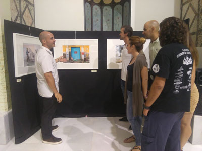 Noticia de Almería 24h: Manuel Villamil expone fotografías con esencia asiática en el Convento de la Victoria de Vera