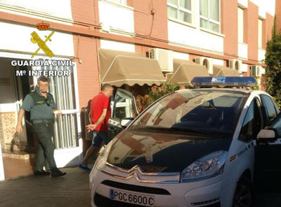 Noticia de Almera 24h: La asociacin STOP Estafas indignada tras la puesta en libertad del estafador que enga a empresarios de Carboneras