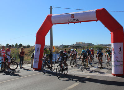 La Clsica Ciclista Mster del Bajo Andarax pone fin a su primera edicin en Hurcal de Almera