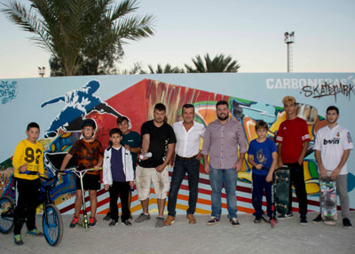 Carboneras estrena su Skatepark con exhibición de aficionados y grafitis