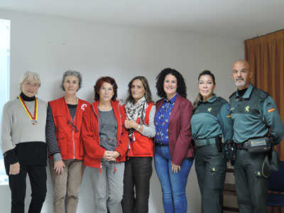 El ayuntamiento de Mojcar ofrece una charla explicativa de seguridad a los residentes extranjeros