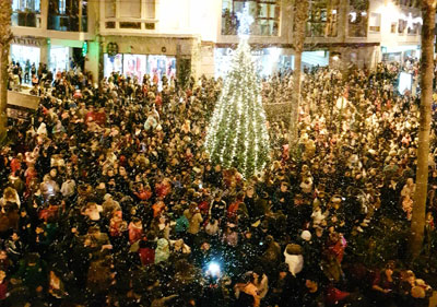 xito rotundo de participacin en el inicio de la Navidad en Adra