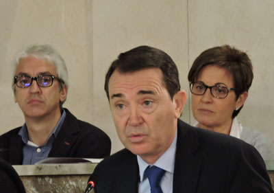 El PSOE logra el apoyo del pleno para mantener la estacin en Almera y fomentar el retorno del talento