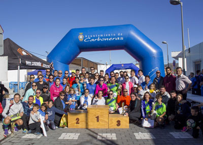 Noticia de Almera 24h: Ambiente Familiar y Deportivo en la Carrera de Navidad de Carboneras