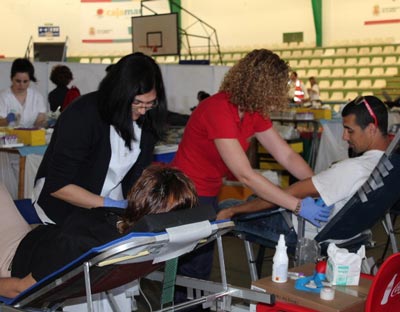 El Centro de Transfusiones programa 31 colectas en 21 municipios almerienses durante el mes de enero
