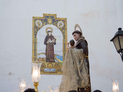 Carboneras inicia las actividades del centenario del patronazgo de San Antonio con la presentacin del logo conmemorativo