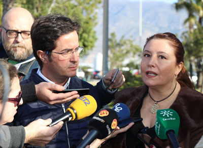 Noticia de Almería 24h: El PP exige a Susana Díaz que cumpla su compromiso y dote al Hospital de Poniente de la Unidad de Oncología   