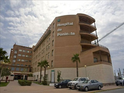 CSIF denuncia el colapso del Hospital de Poniente y la suspensión de los quirófanos programados para hoy