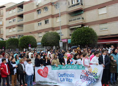 Ayuntamiento y centros educativos conmemoran el Da de la Paz