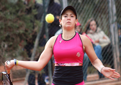 La ejidense Silvia Vargas se crece ante la adversidad para conquistar un nuevo Mutua Madrid Open sub´16 en casa