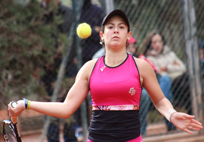 Noticia de Almera 24h: La ejidense Silvia Vargas se crece ante la adversidad para conquistar un nuevo Mutua Madrid Open sub16 en casa